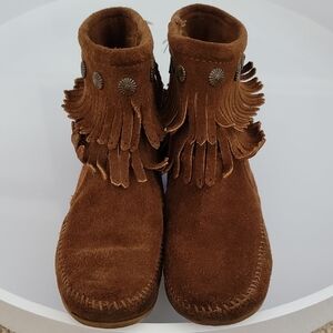 Minnetonka Brown Suede Fringe Ankle Boots